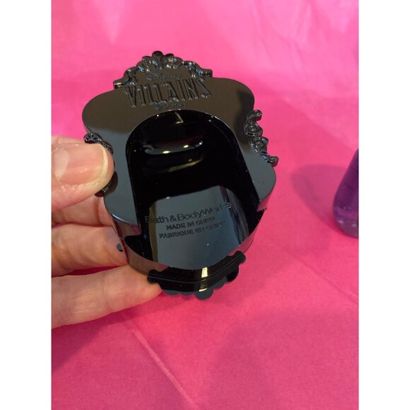 Bath & Body Works Evil Queen Light Up Mirror Pocketbac Holder Hand Sanitizer Gel - Picture 5 of 10